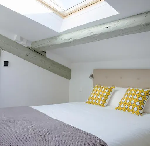 La Loge Du 12 アパート *